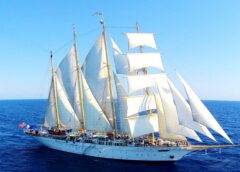 Το εντυπωσιακό “Star Clipper” στο λιμάνι της Χίου